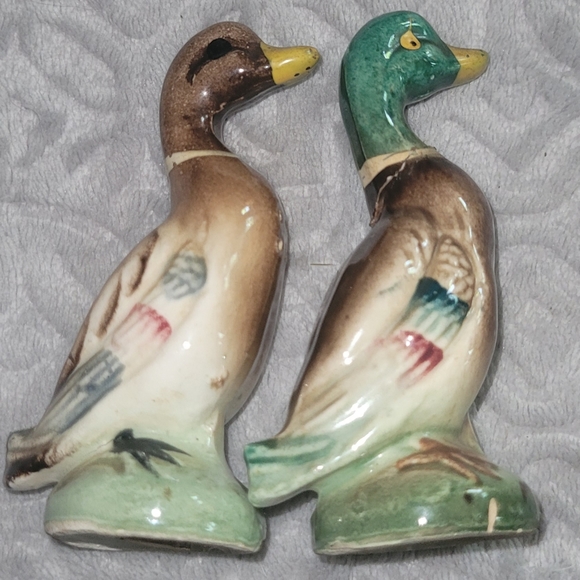Spicy Ducks – Saliera E Pepe Divertenti A Forma Di Anatra, Set Da 2 In Dolomite Verde, Dipinte A Mano